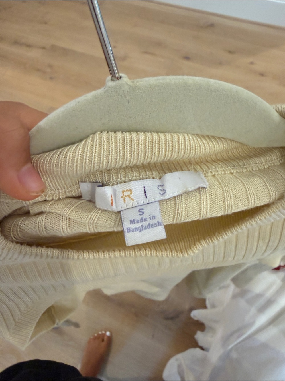 iris Ribbed Cutout Top in Cream - Picture 2 of 2